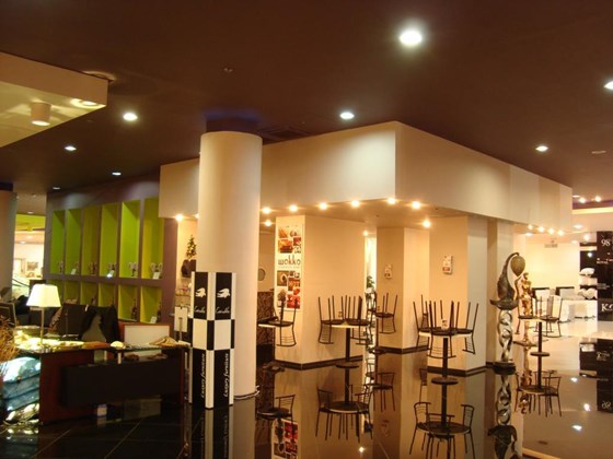 Работы : Реконструкция интерьера Центрального дома мебели